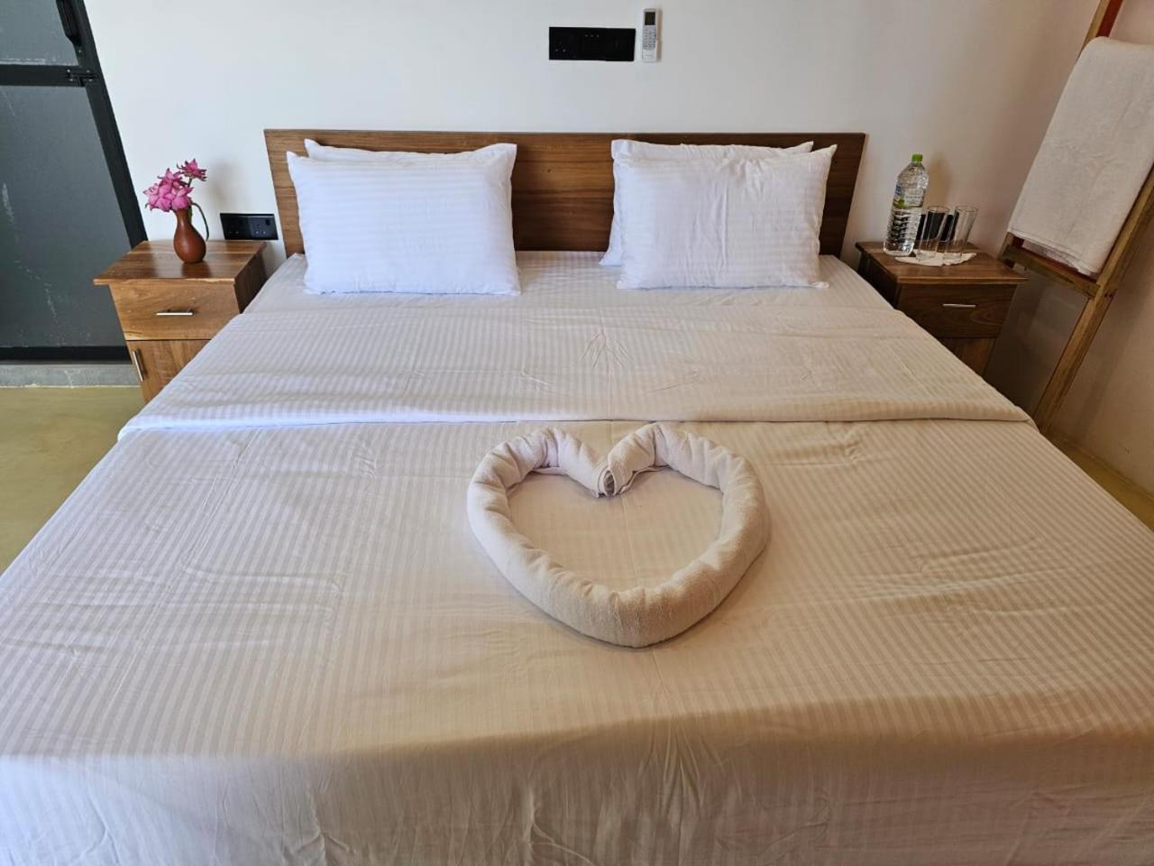 Muthu Sea View Hiriketiya Hotell Dikwella Eksteriør bilde